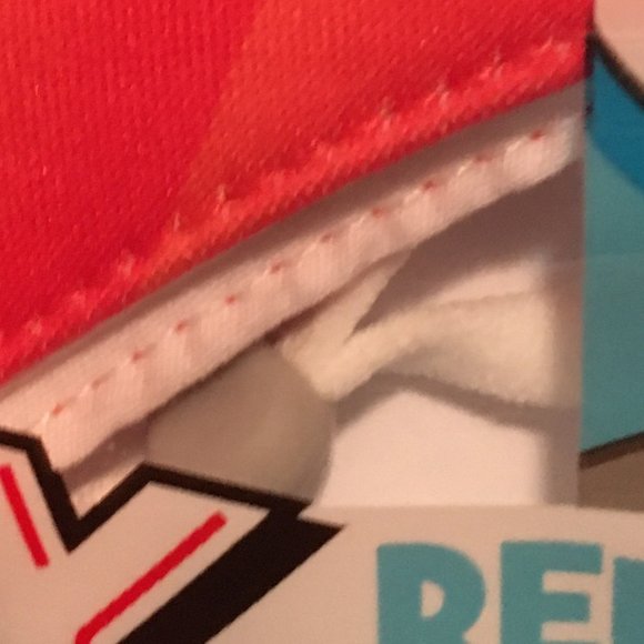 Looney Tunes Face Mask BRAND🆕😷 🛋️ 😷 - Picture 5 of 16